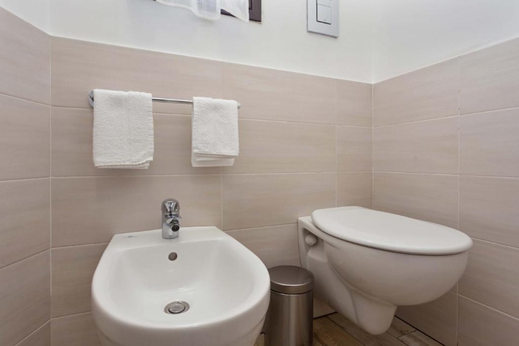 Centre Apartment Grotte Bianche 2 CTA Exteriör bild